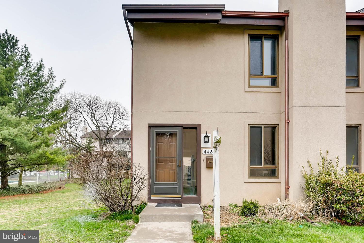 4424 Roland Springs Drive Baltimore, MD 21210 - Photo 7 of 28 Exterior (Front)