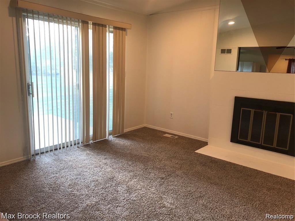 27922 West Eleven Mile Road Farmington, MI 48336 - Photo 8 of 17