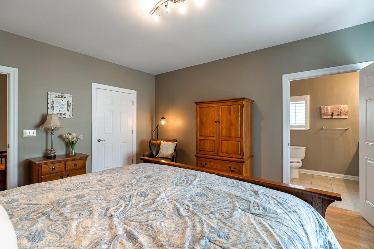 1774 Ridgecliff Road Upper Arlington, OH 43221 - Photo 17 of 32 Large space - plenty of room