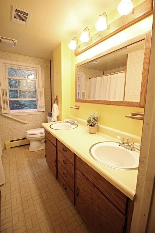 70 Batchelder Road Reading, MA 01867 - Photo 16 of 21 Gallery Image 16