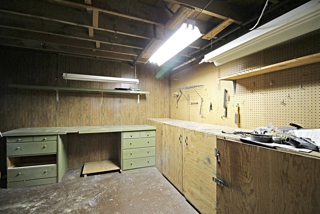 70 Batchelder Road Reading, MA 01867 - Photo 20 of 21 Gallery Image 20