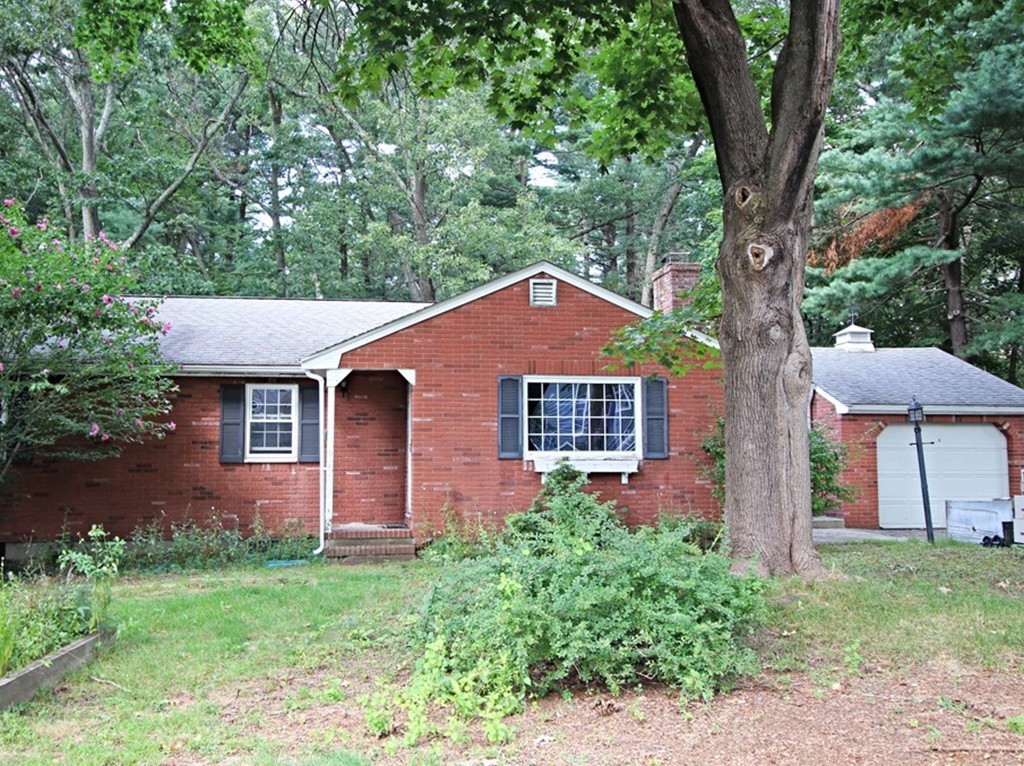 70 Batchelder Road Reading, MA 01867 - Photo 2 of 21 Gallery Image 2