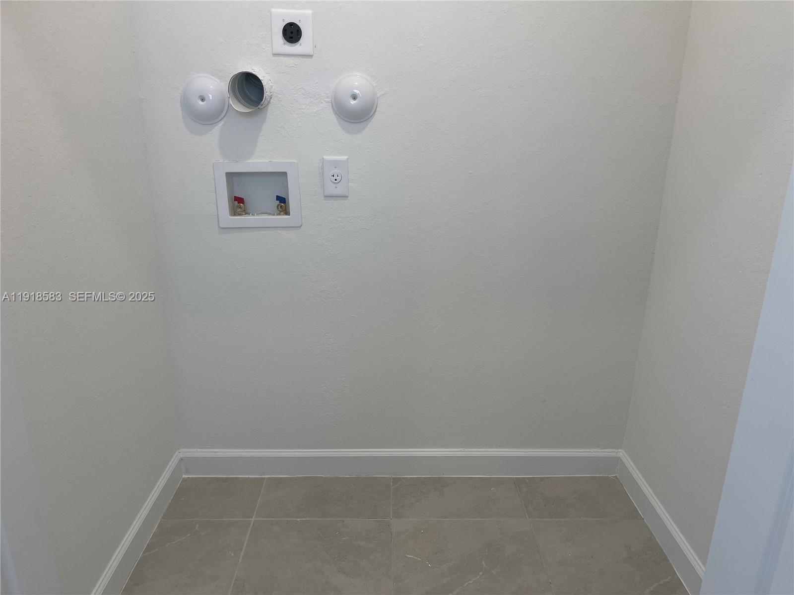 11745 Southwest 245 Terrace Homestead, FL 33032 - Photo 10 of 15 a view of an empty room