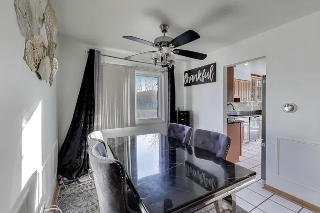 $309,900 | 1507 Clearwater Lane, Wheeling, IL 60090