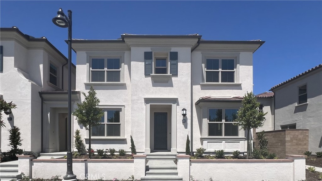 110 Sunnyside Irvine, CA 92618 - Photo 2 of 30 front view of a building