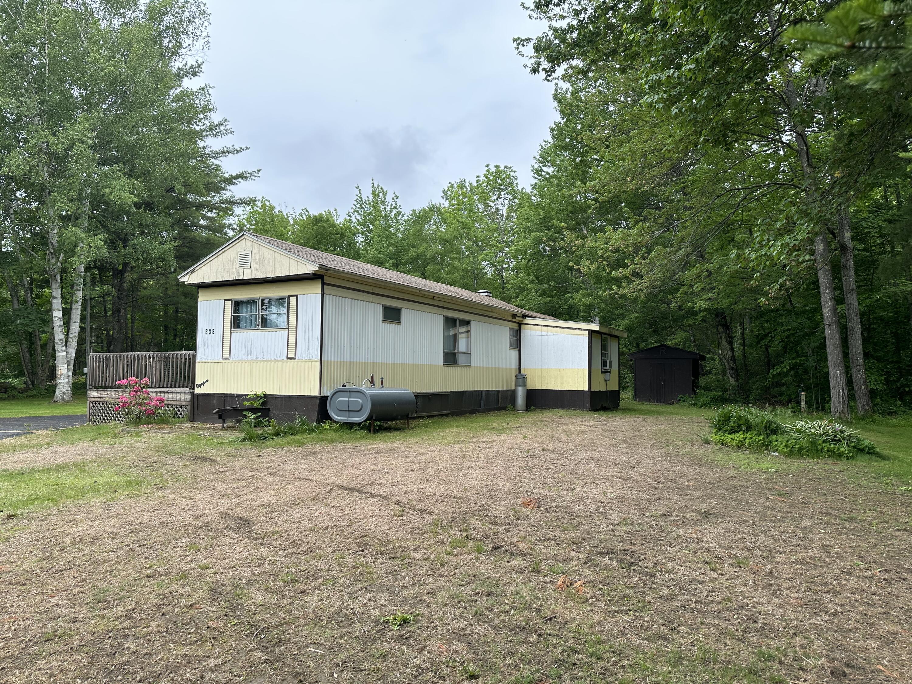 333 Middle Road Oakland, ME 04963 - Photo 2 of 27 Right Side View