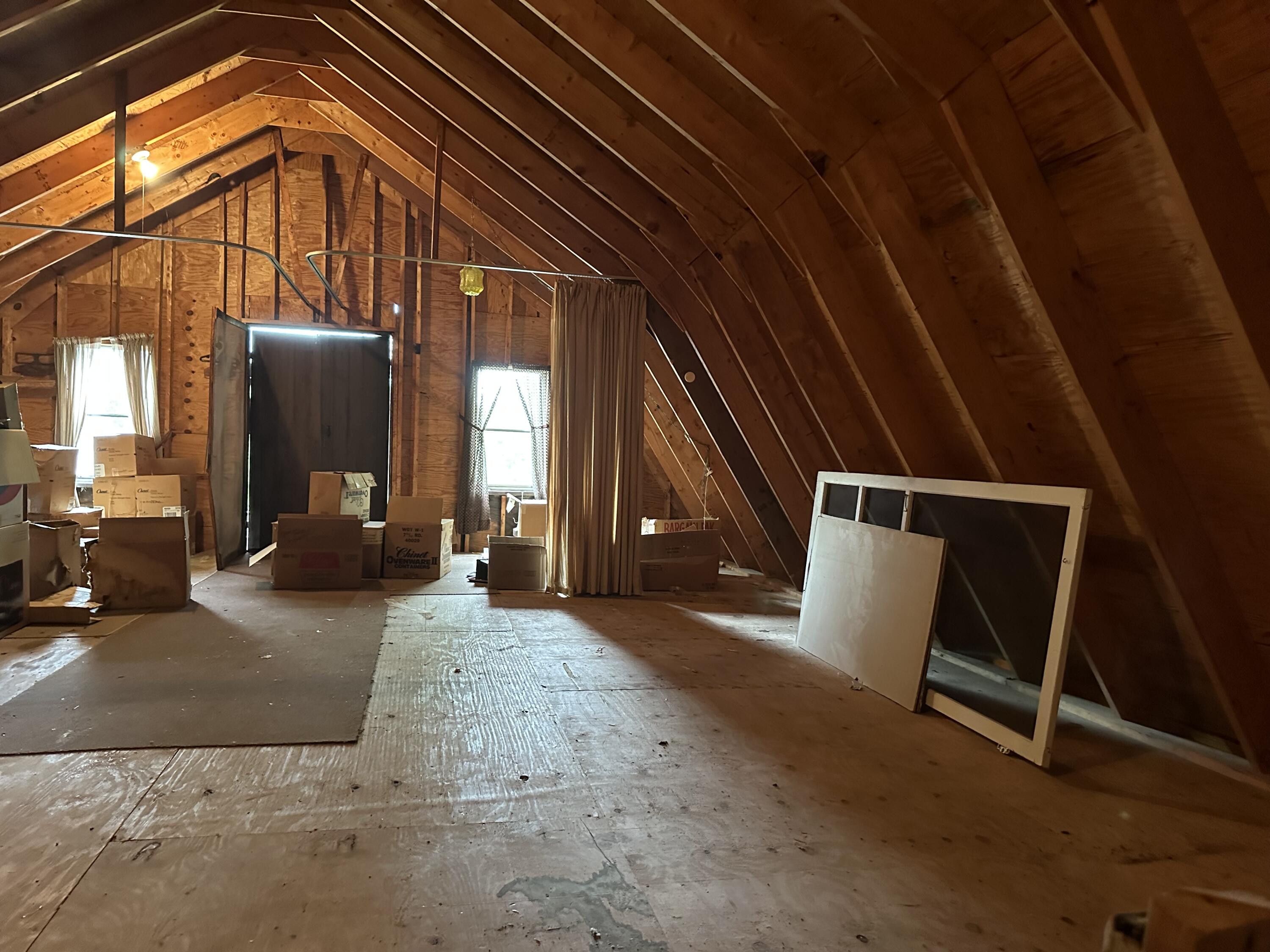 333 Middle Road Oakland, ME 04963 - Photo 25 of 27 Garage