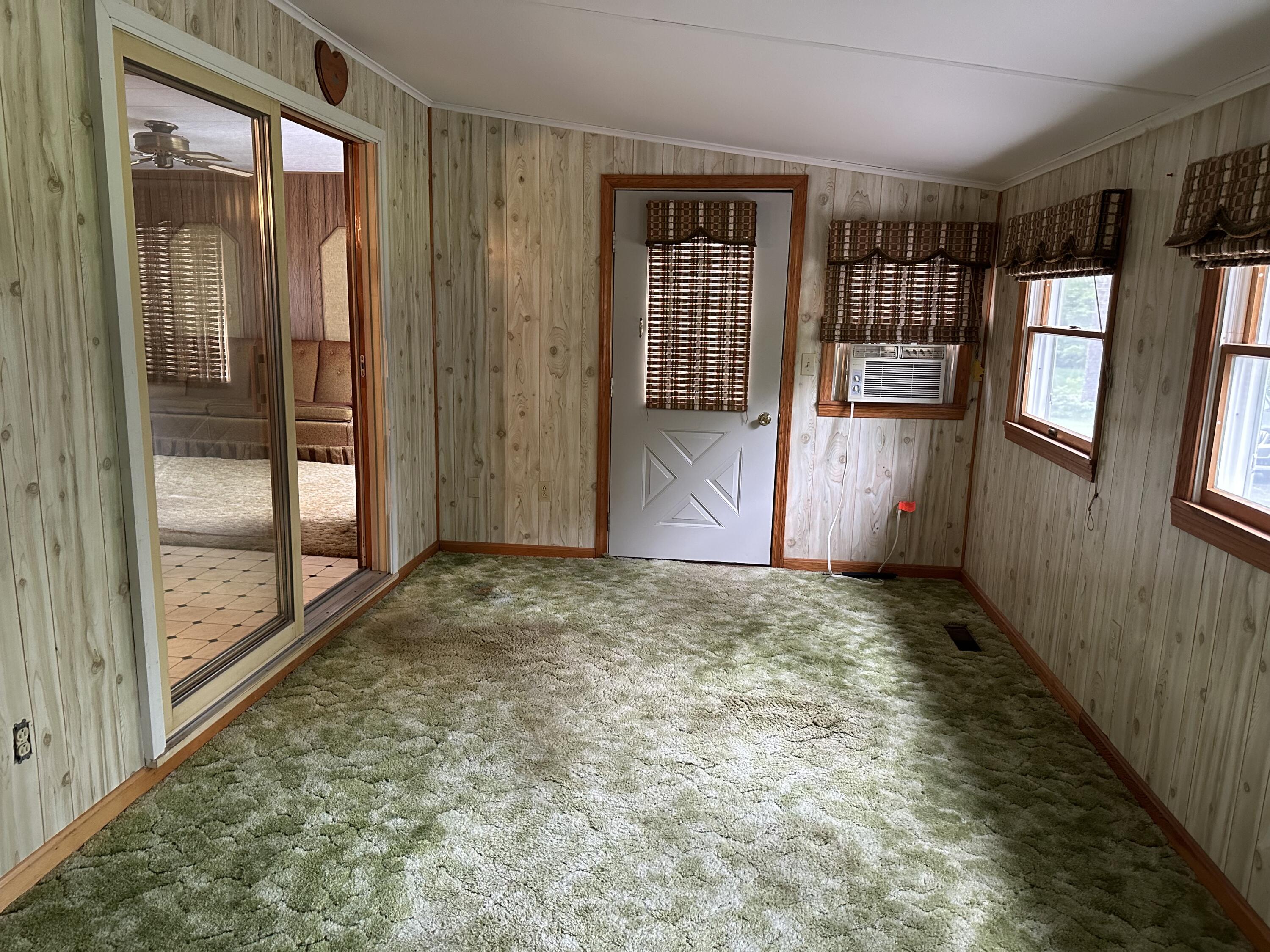 333 Middle Road Oakland, ME 04963 - Photo 6 of 27 Entry Way