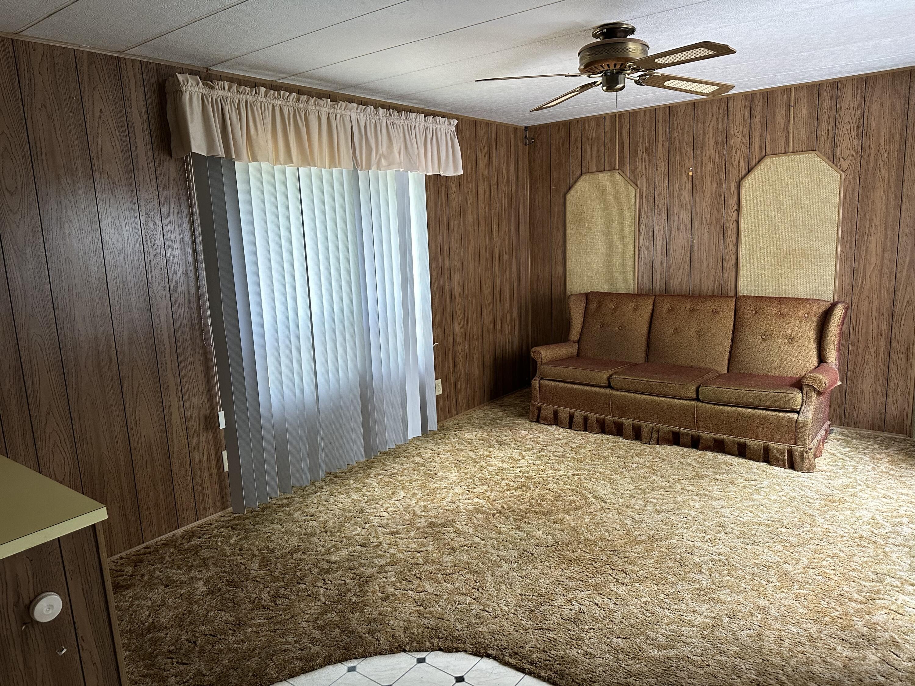 333 Middle Road Oakland, ME 04963 - Photo 9 of 27 09 Living Room
