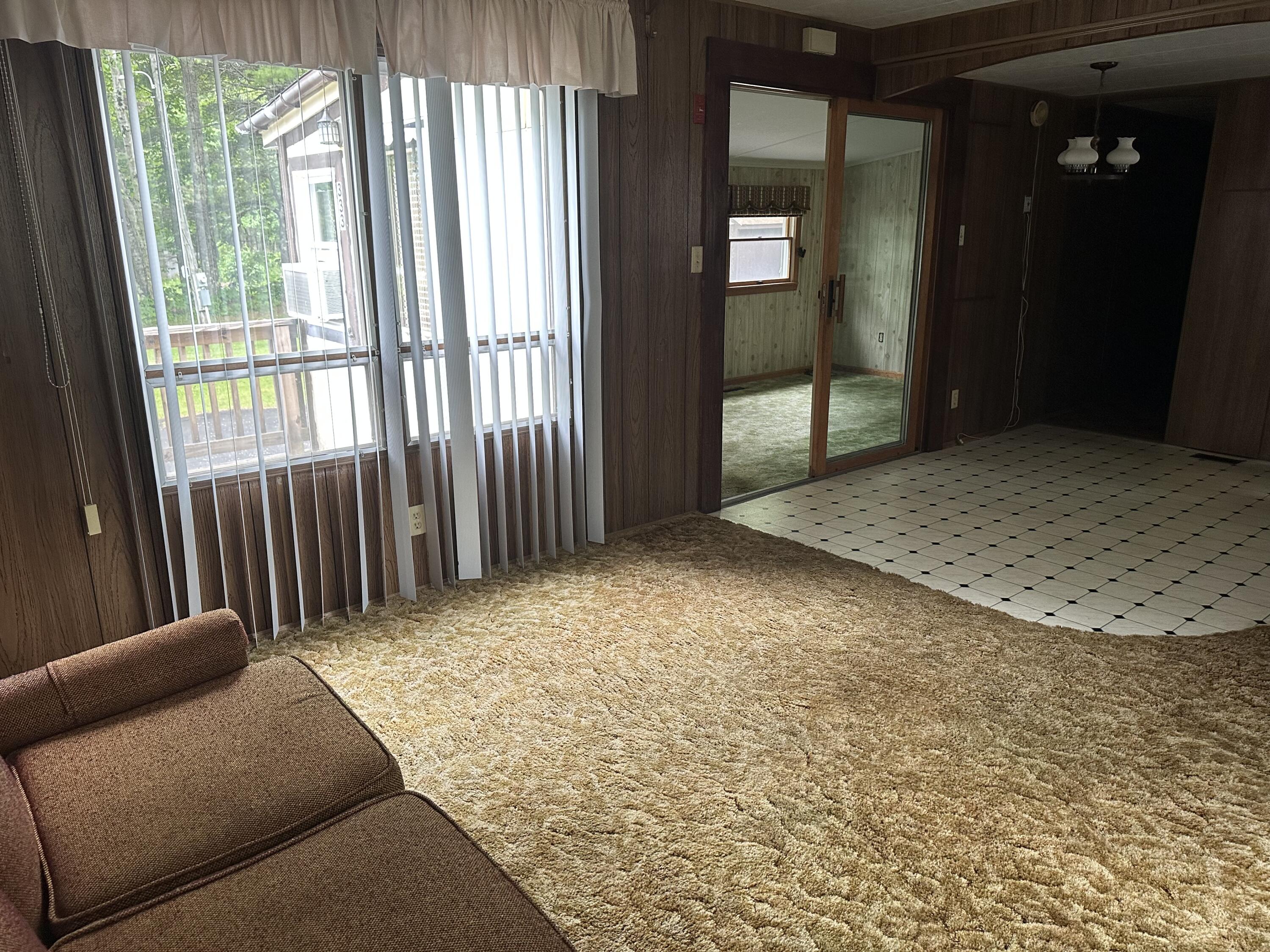 333 Middle Road Oakland, ME 04963 - Photo 10 of 27 Living Room