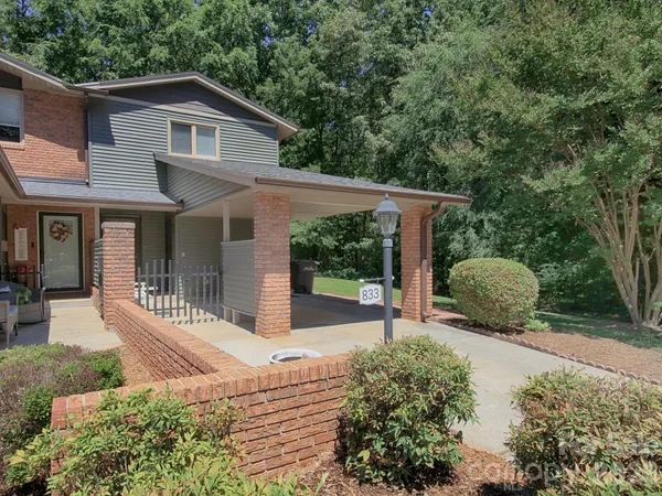 $209,900 | 833 Coventry Lane, Statesville, NC 28677