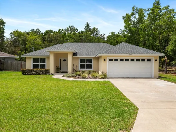 $1,750 | 9432 Southeast 152nd Place, Summerfield, FL 34491