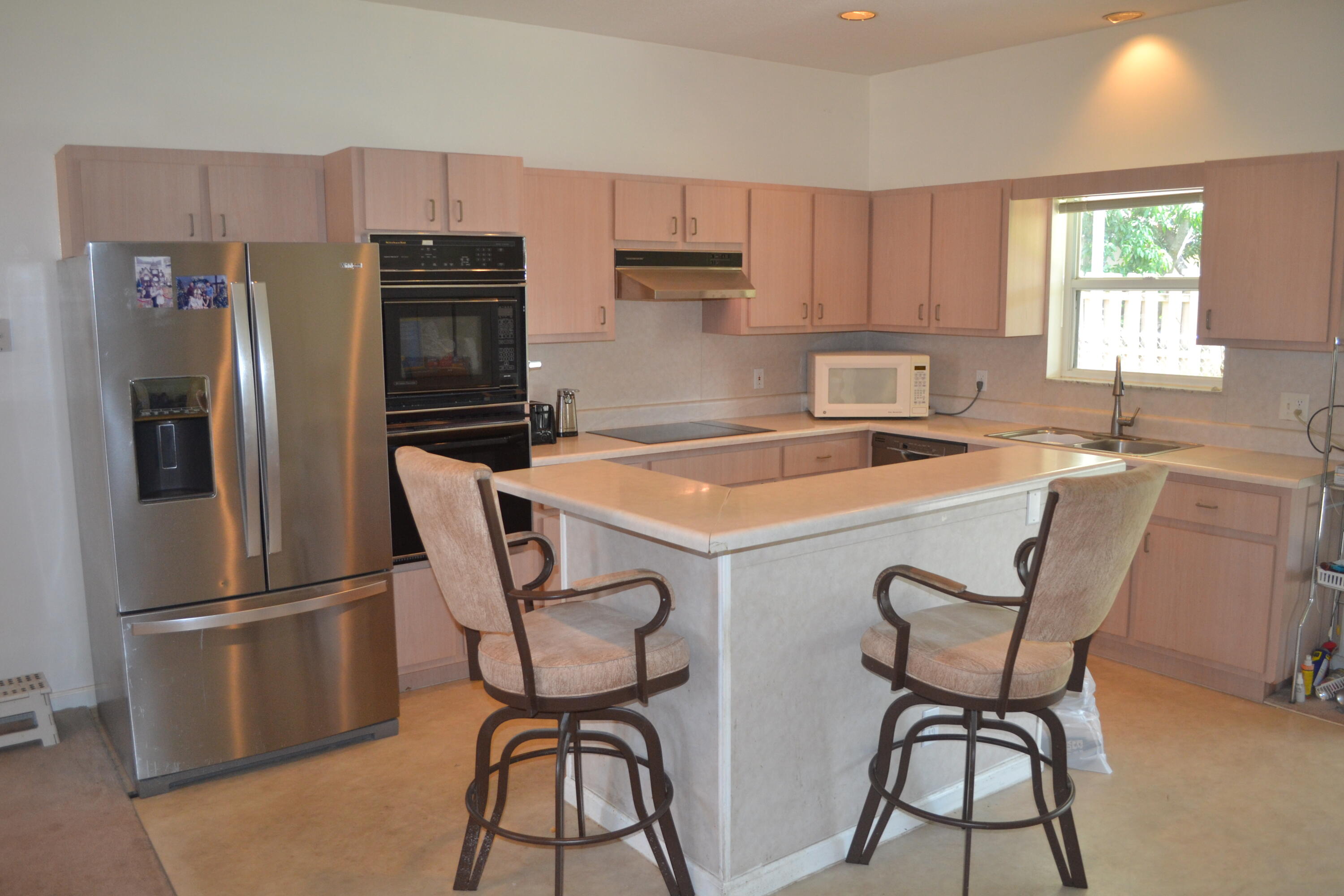 6310 Drake Street Jupiter, FL 33458 - Photo 3 of 17 Kitchen