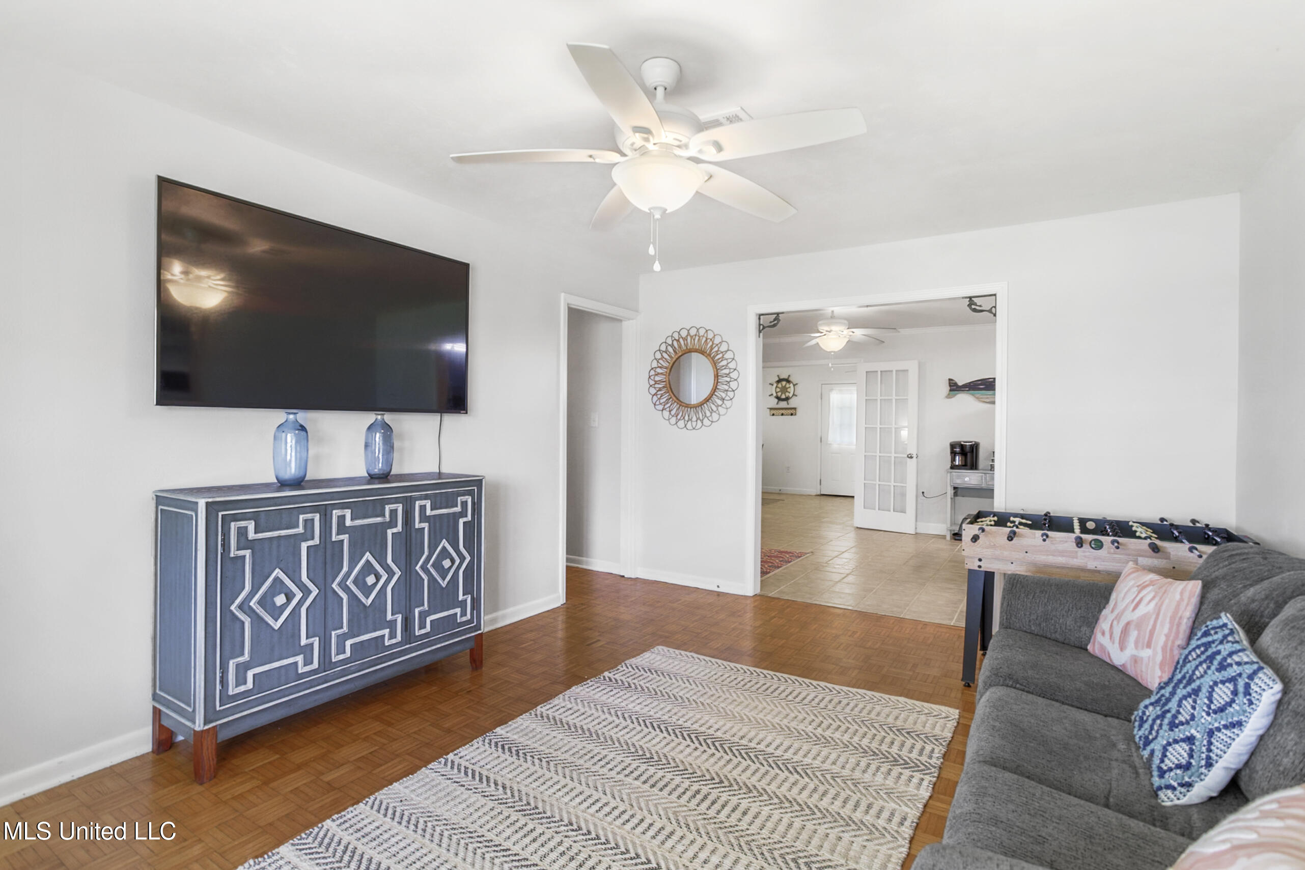 808 Magnolia Street Long Beach, MS 39560 - Photo 24 of 41 24-Living Room