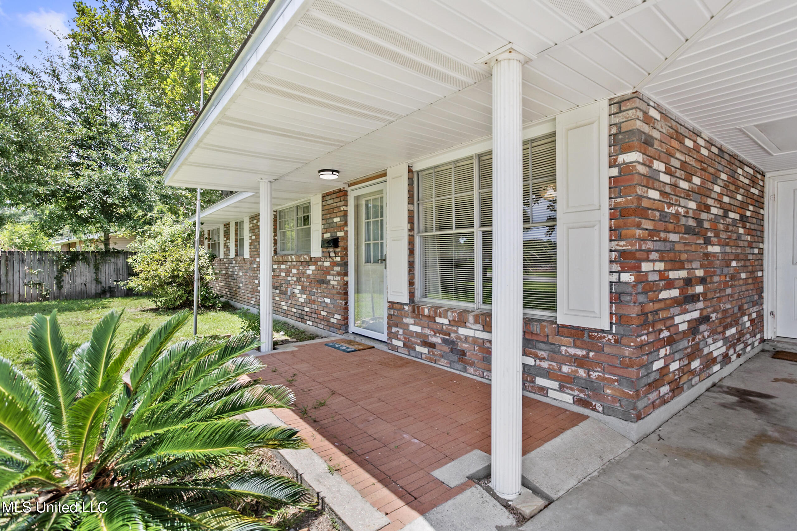808 Magnolia Street Long Beach, MS 39560 - Photo 4 of 41 04-Exterior Front