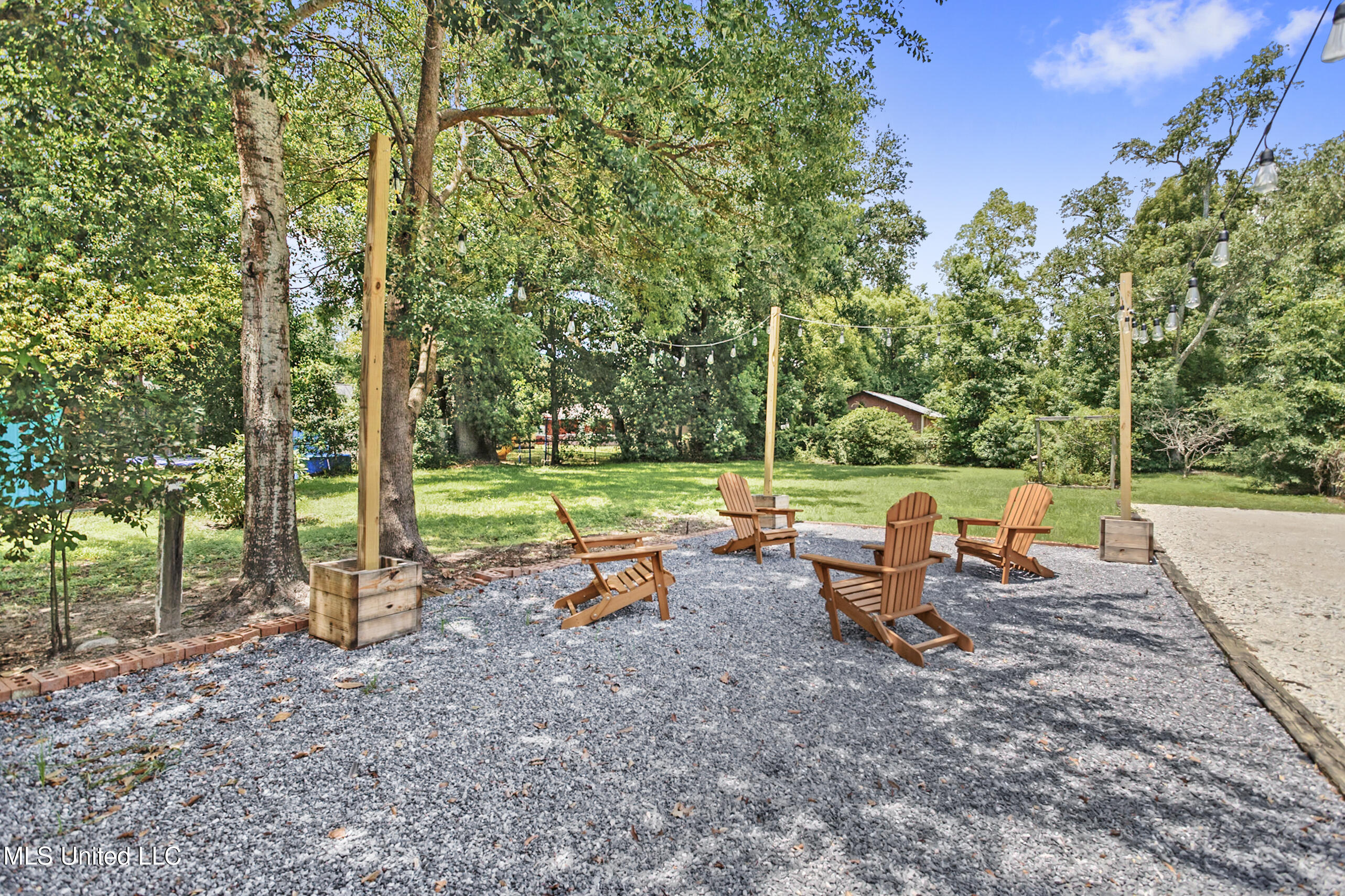 808 Magnolia Street Long Beach, MS 39560 - Photo 6 of 41 06-Hangout Area