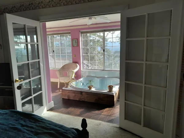 $549,000 | 1975 Ridgecrest Way, West Point, CA 95255