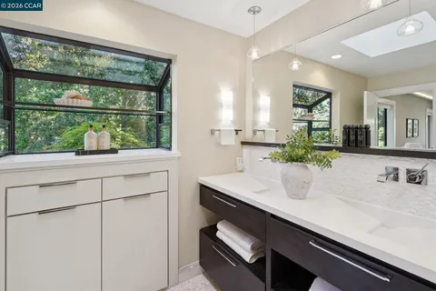 $2,195,000 | 3345 Ridge Road, Lafayette, CA 94549