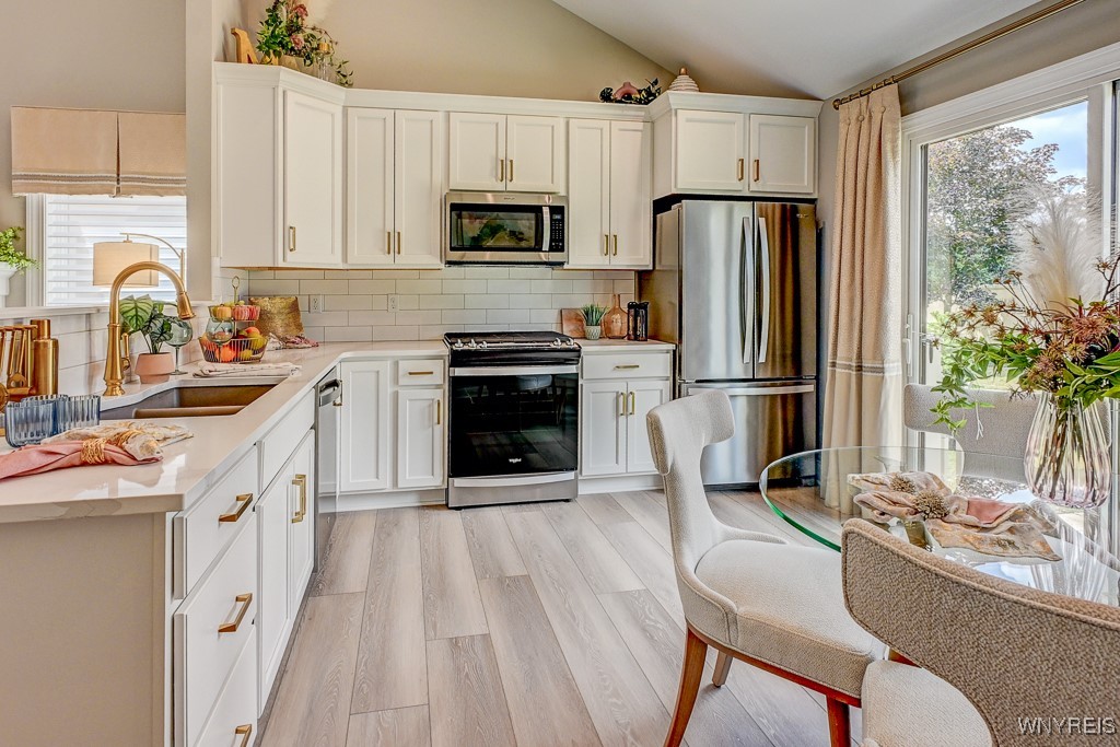 37 A Stonham Way, Unit 601 Amherst, NY 14221 - Photo 3 of 14