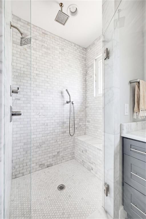 115 South Columbia Drive Decatur, GA 30030 - Photo 19 of 36 a bathroom with a shower