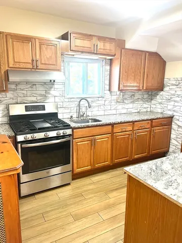 $2,800 | 45 Pleasant Street, Unit 2, Winthrop, MA 02152