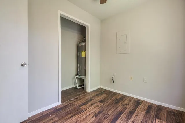 $975 | 244 West McFarland Street, Unit 248C, Bells, TX 75414