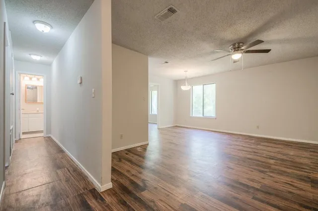 $975 | 244 West McFarland Street, Unit 248C, Bells, TX 75414