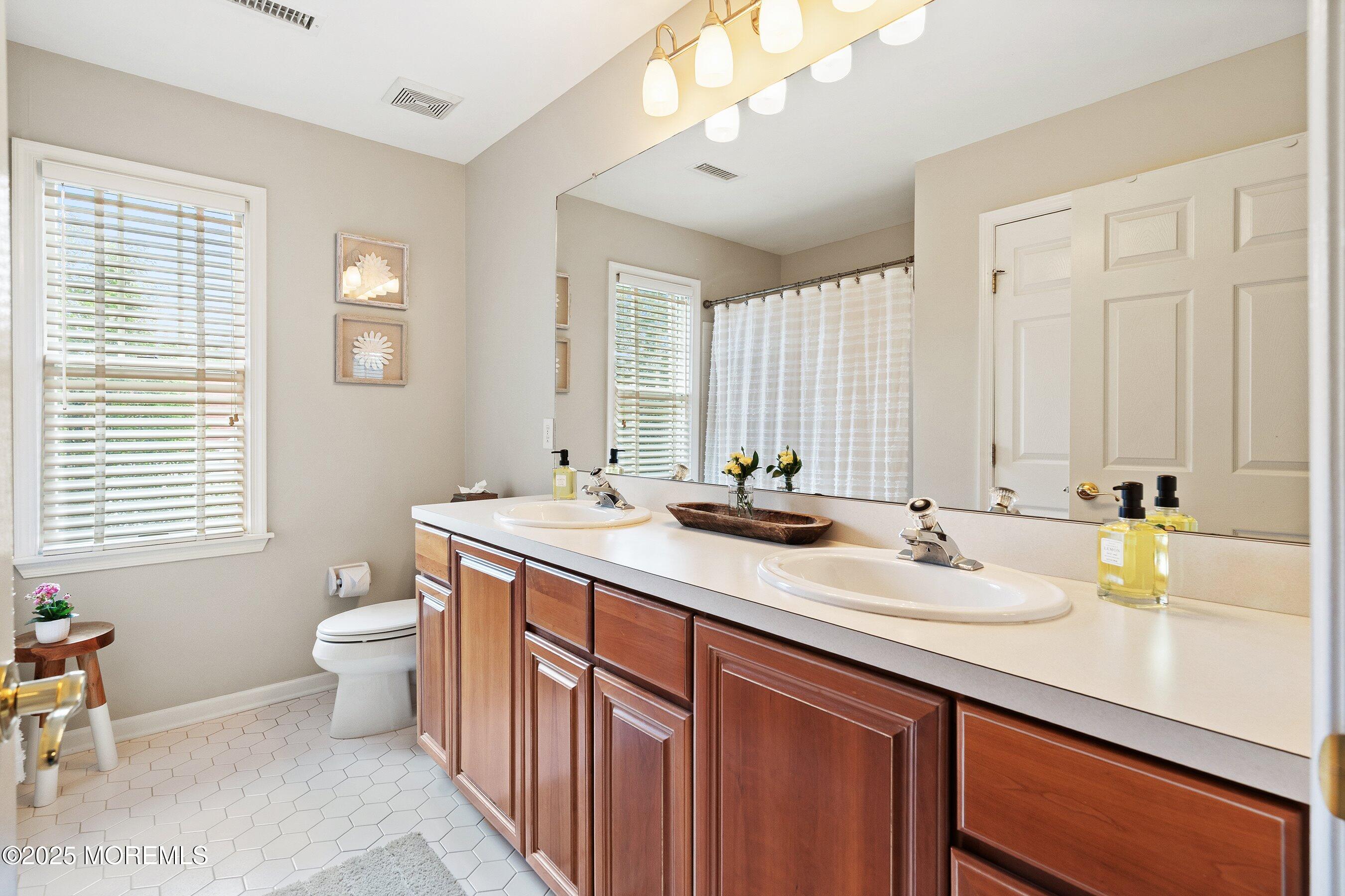 251 Bennington Road Freehold, NJ 07728 - Photo 33 of 57 30-Bath 2