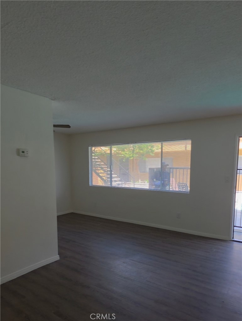 5180 Tyler Street, Unit 19 Riverside, CA 92503 - Photo 4 of 12