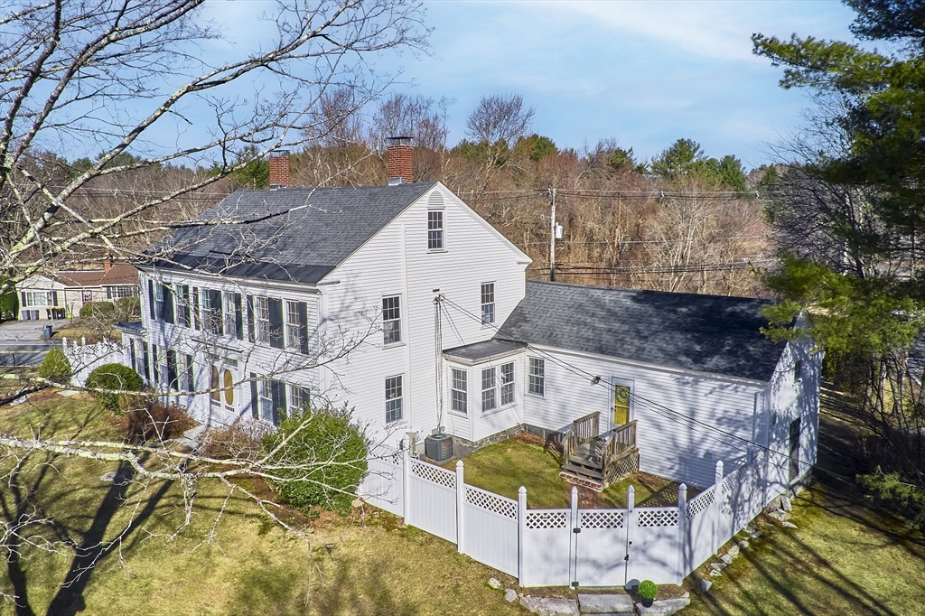 4 Lowell Road, Unit 4 Westford, MA 01886 - Photo 3 of 32 Gallery Image 3