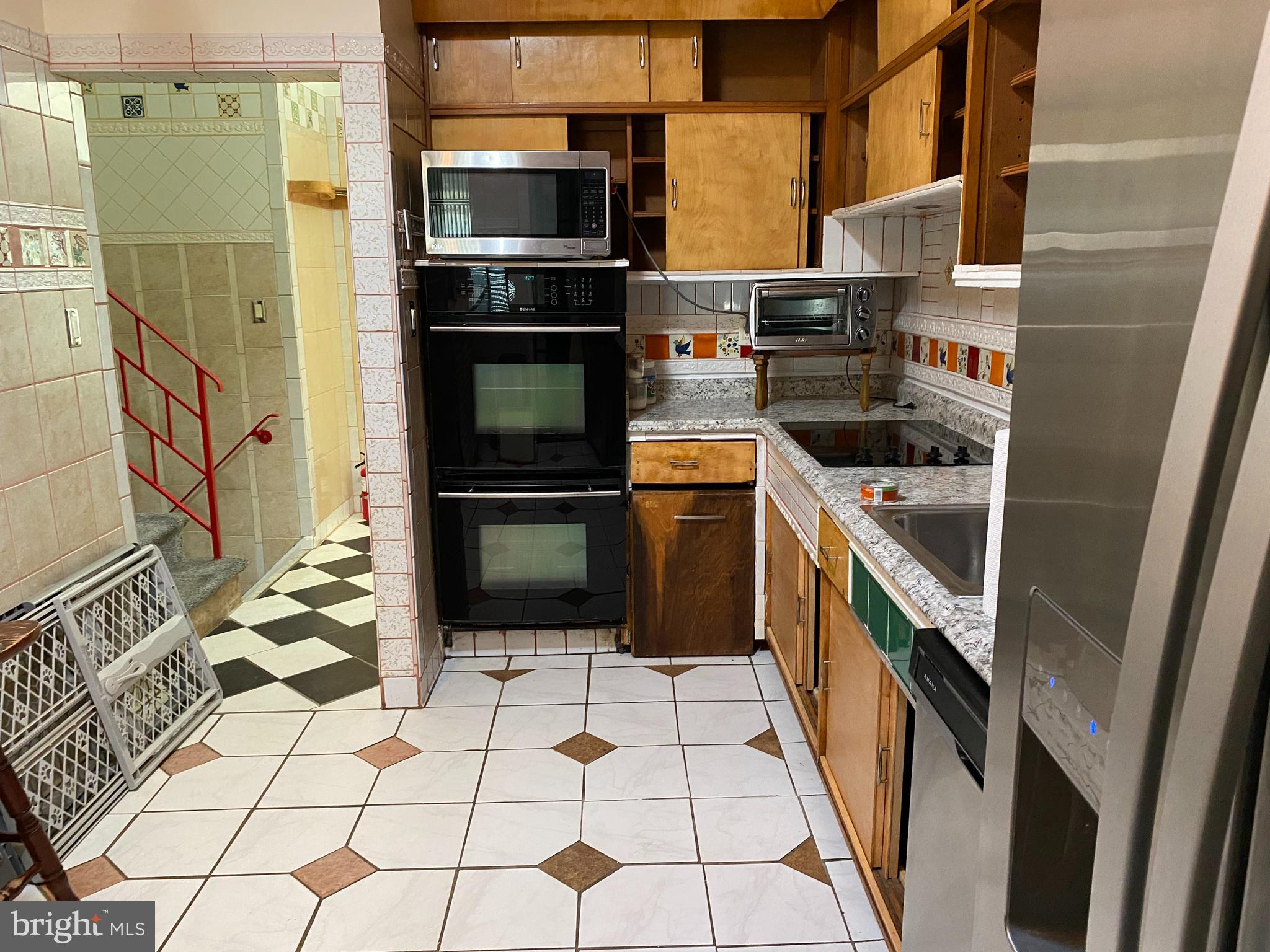 318 Hillsboro Drive Silver Spring, MD 20902 - Photo 11 of 26