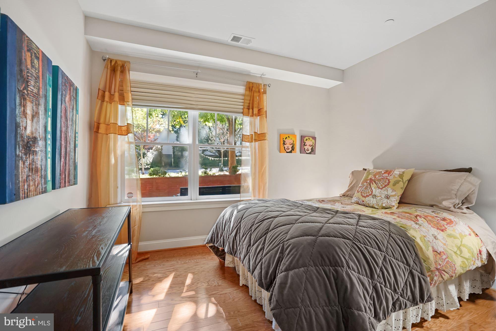 3131 9th Road North, Unit 11 Arlington, VA 22201 - Photo 19 of 39 Bedroom 2