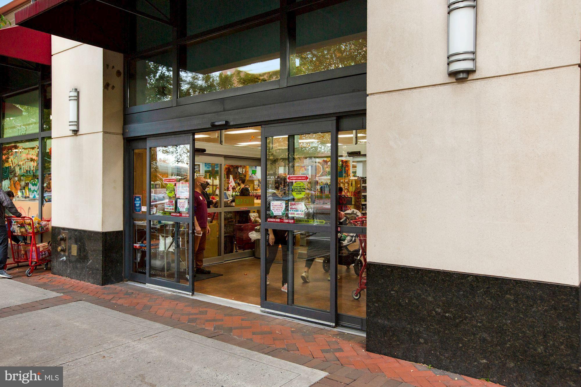 3131 9th Road North, Unit 11 Arlington, VA 22201 - Photo 34 of 39