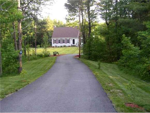 223 Chester Street Chester, NH 03036 - Photo 1 of 5
