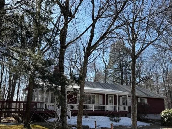 $3,300 | 326 Old Main Street, New London, NH 03257
