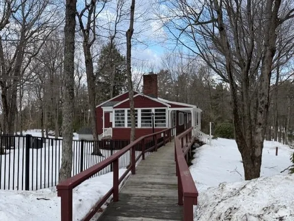 $3,300 | 326 Old Main Street, New London, NH 03257