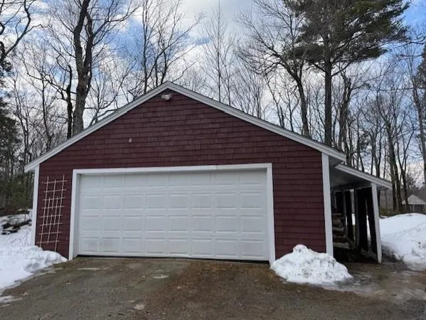 $3,300 | 326 Old Main Street, New London, NH 03257