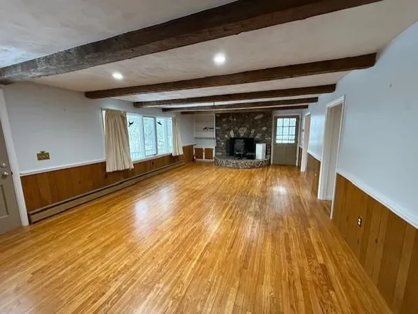 $3,300 | 326 Old Main Street, New London, NH 03257