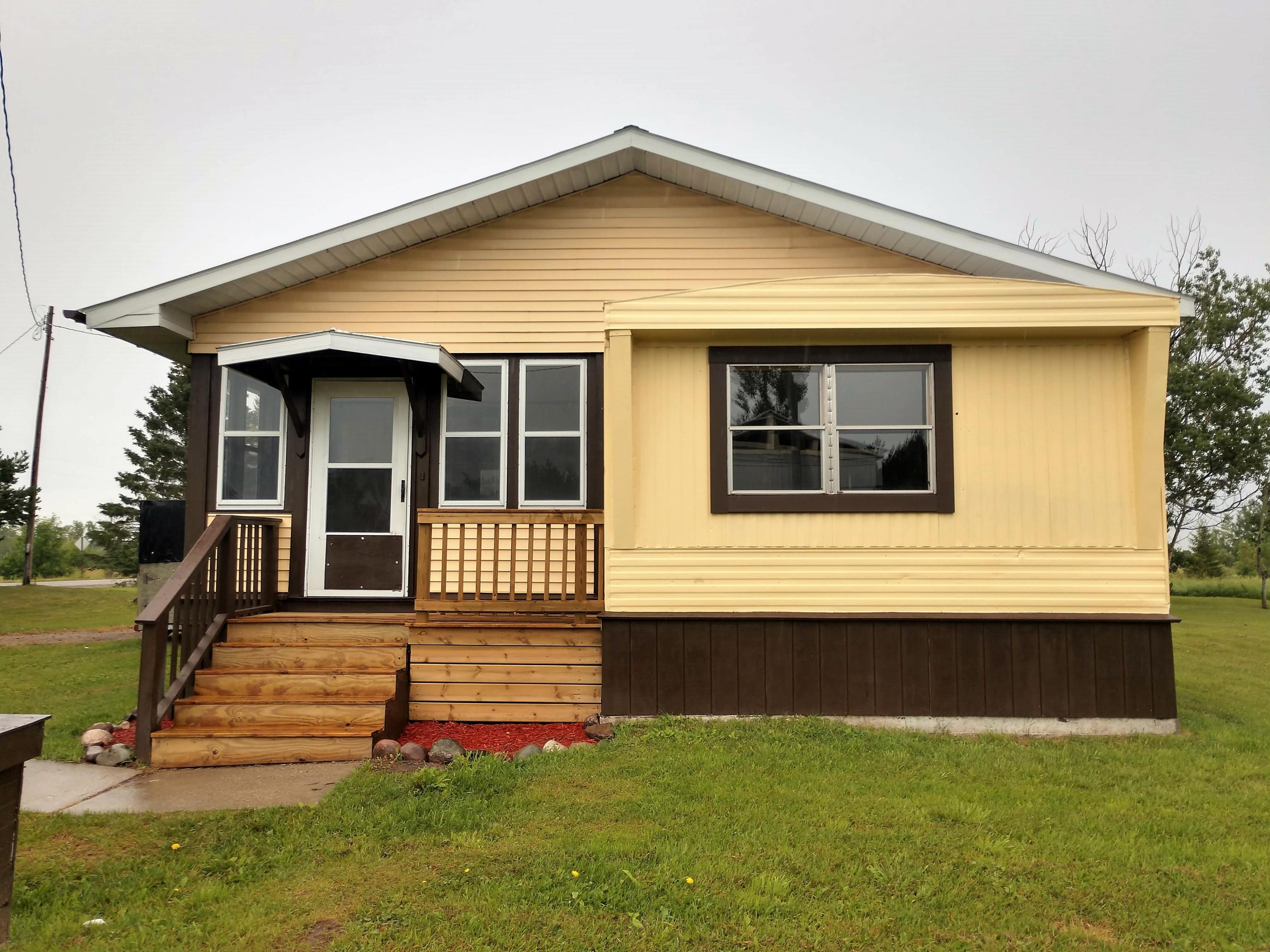 4039 South River Road Cheboygan, MI 49721 - Photo 2 of 27 Gallery Image 2
