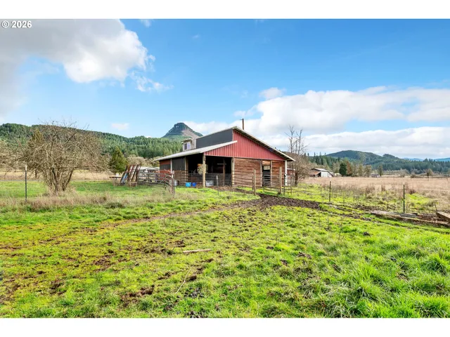 $600,000 | 82071 Lost Creek Road, Dexter, OR 97431