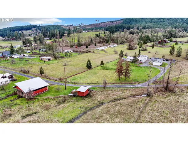 $600,000 | 82071 Lost Creek Road, Dexter, OR 97431