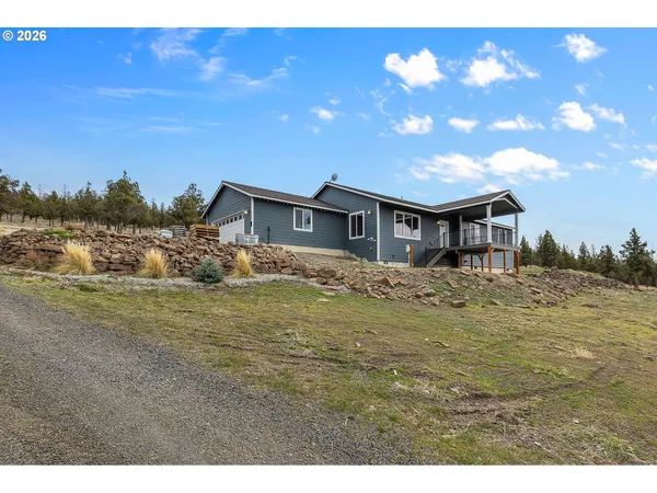 $725,000 | 5798 Southeast Grant Road, Prineville, OR 97754