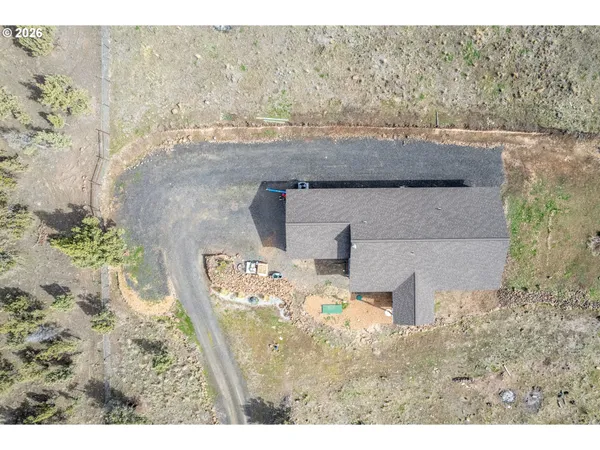 $725,000 | 5798 Southeast Grant Road, Prineville, OR 97754