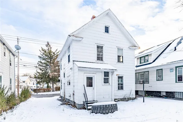 $100,000 | 1822 Clifford Avenue, Rochester, NY 14609