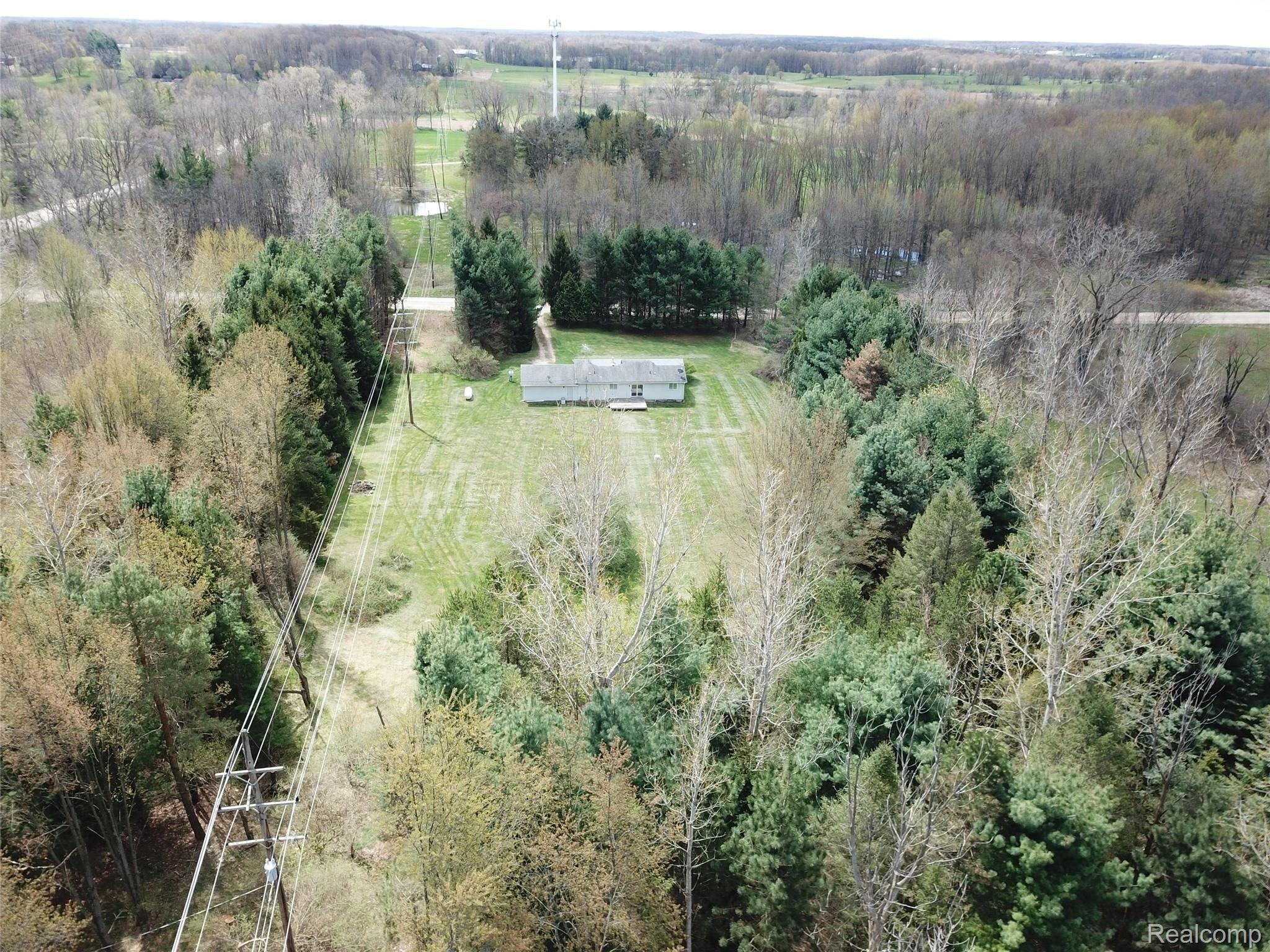 6040 West Coon Lake Road Howell, MI 48843 - Photo 51 of 58 16.JPG