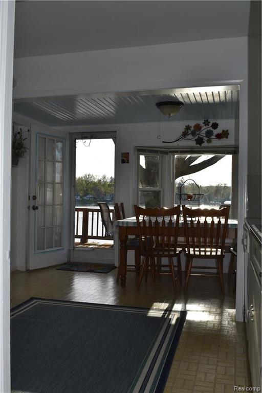 2913 Lansdowne Road Waterford, MI 48329 - Photo 10 of 24