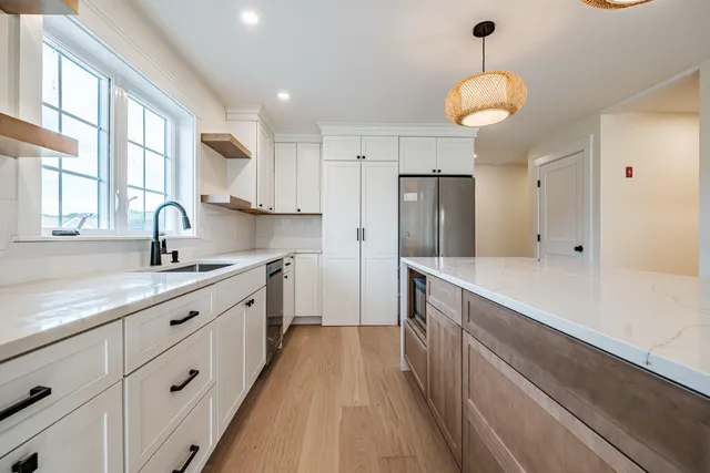 $895,000 | 5 Moxie Lane, Biddeford, ME 04005