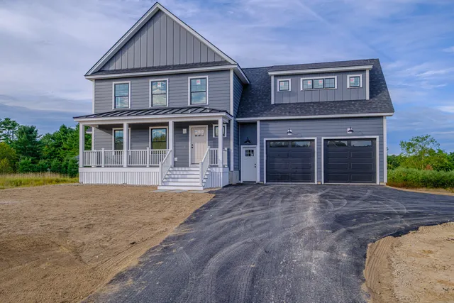 $895,000 | 5 Moxie Lane, Biddeford, ME 04005