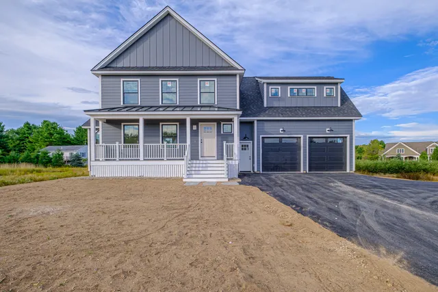 $895,000 | 5 Moxie Lane, Biddeford, ME 04005