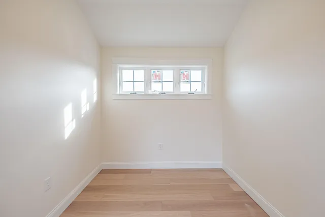 $895,000 | 5 Moxie Lane, Biddeford, ME 04005